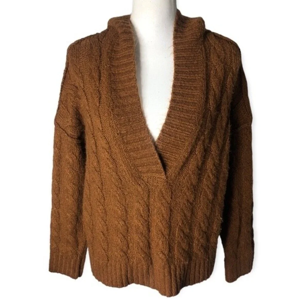 American Eagle Cable Knit Long Sleeve Pullover Hoodie